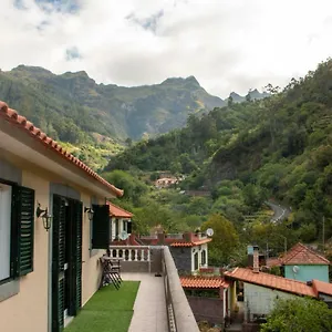 https://dannys-rural-suite.madeira-islandshotels.com
